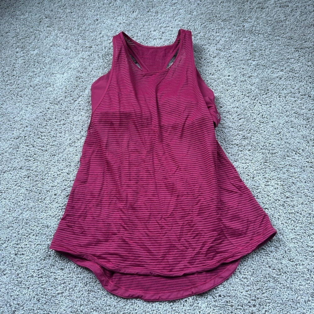 Lululemon Fully Flexed 2 in 1 Tank With Built In Bra Ruby Color Size 8